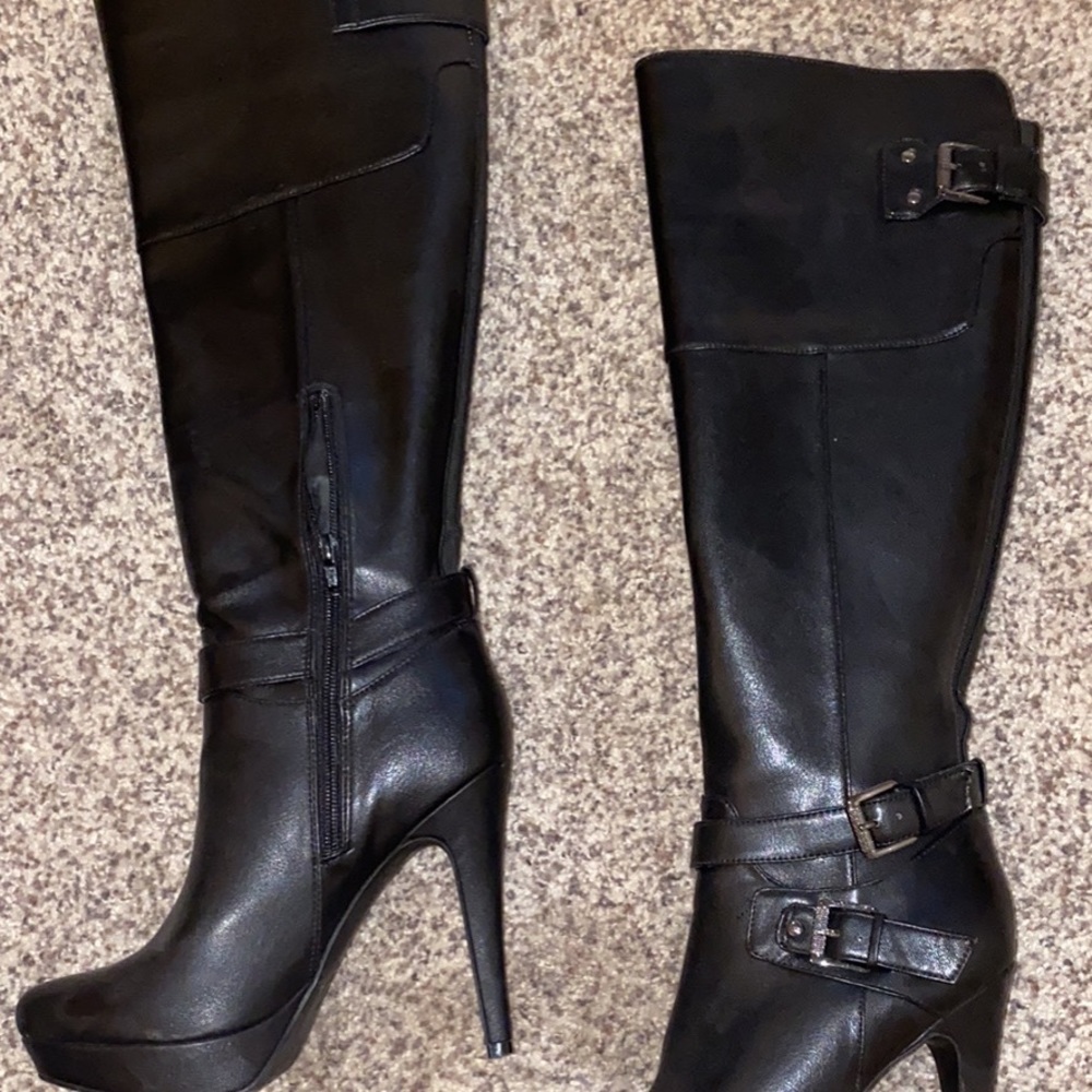 Leather boots